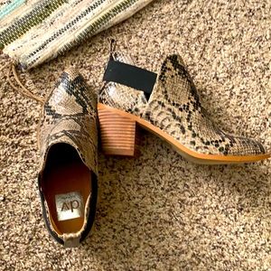 NWOT Ankle Booties